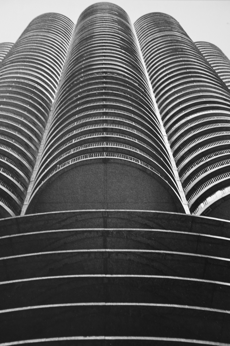 LASZLO KONDOR Marina Tower  Chicago web