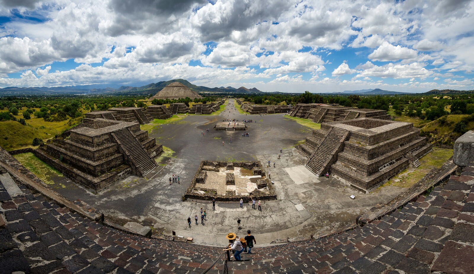 Panoramic_view_of_Teotihuacan